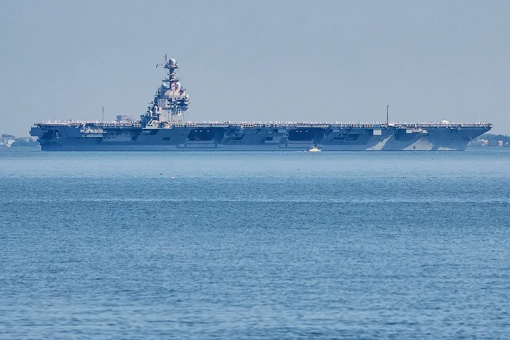 Aircraft carrier arrives in the Caribbean in major buildup near Venezuela