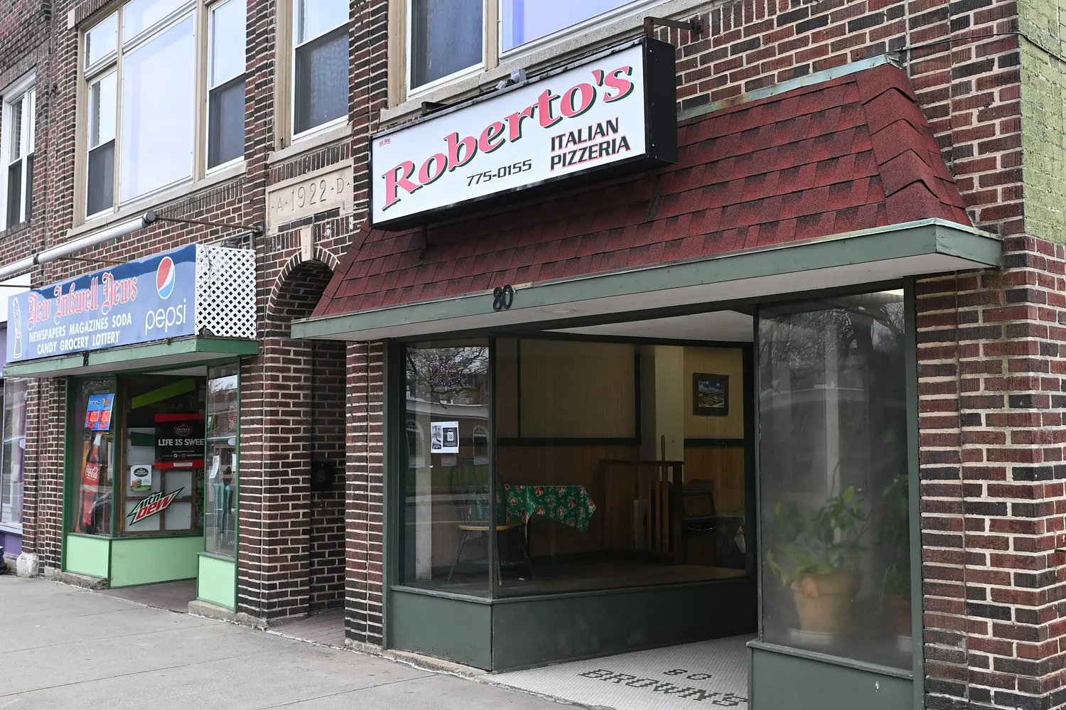 Community rallies around Greenfield pizzeria owner