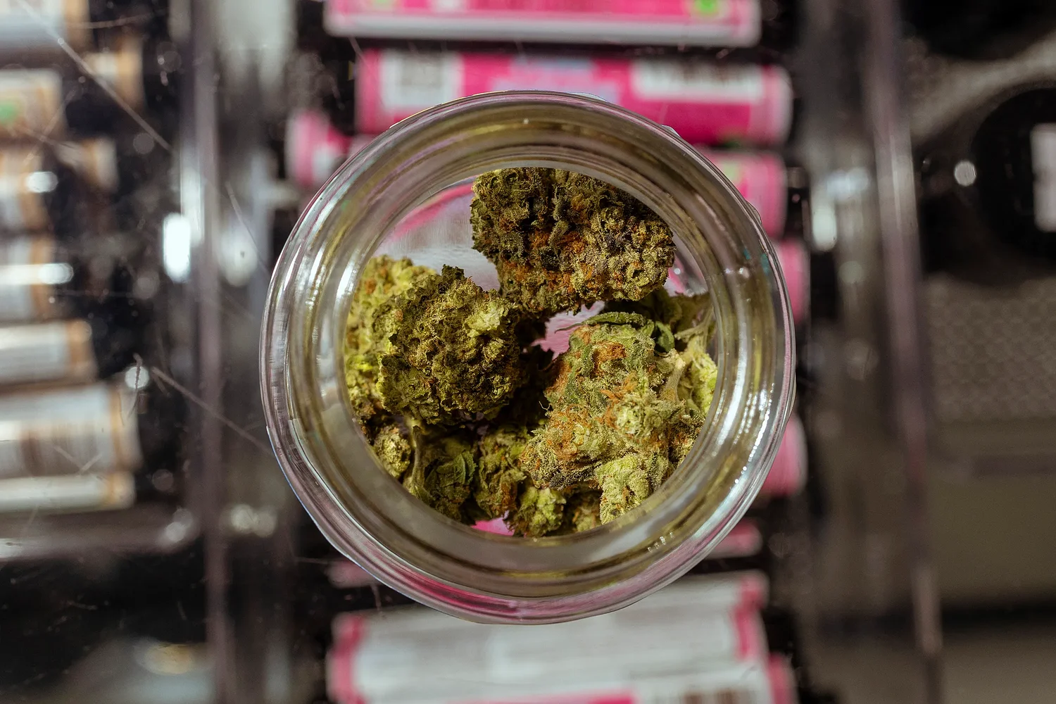 Hours after statewide ban is reinstated, smokeable hemp is temporarily back on Texas shelves, court rules
