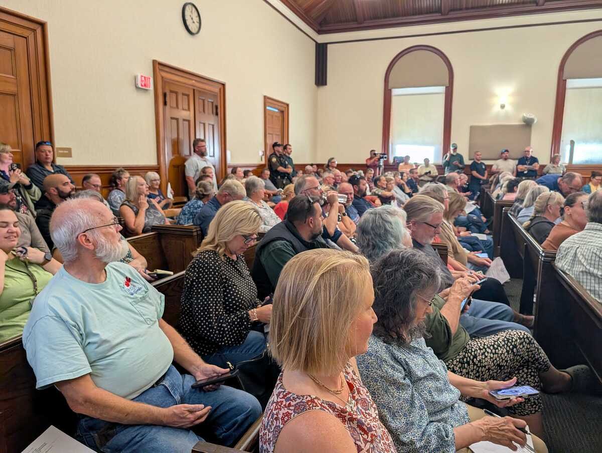 A dozen municipalities so far will prepay their portion of Washington County debt