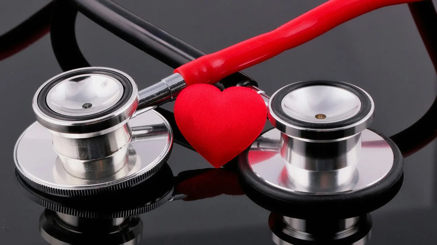 McDonogh students host CPR training and other heart healthy workshops
