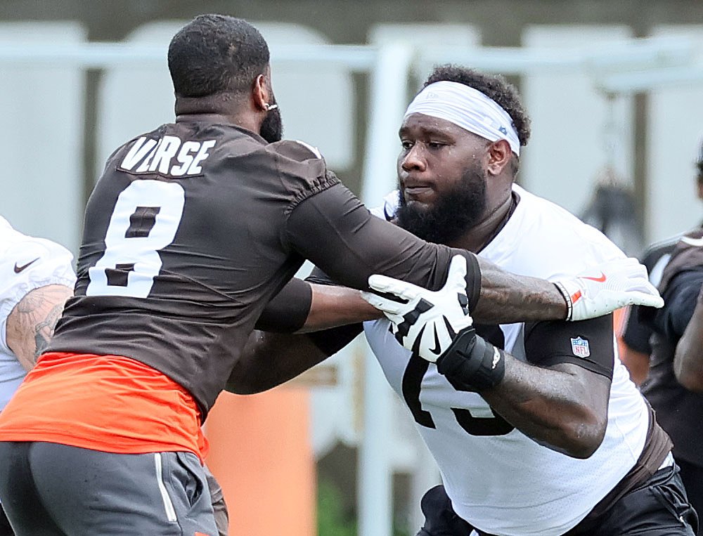 Browns storylines that quietly gained steam in minicamp behind the quarterback battle: Ashley Bastock