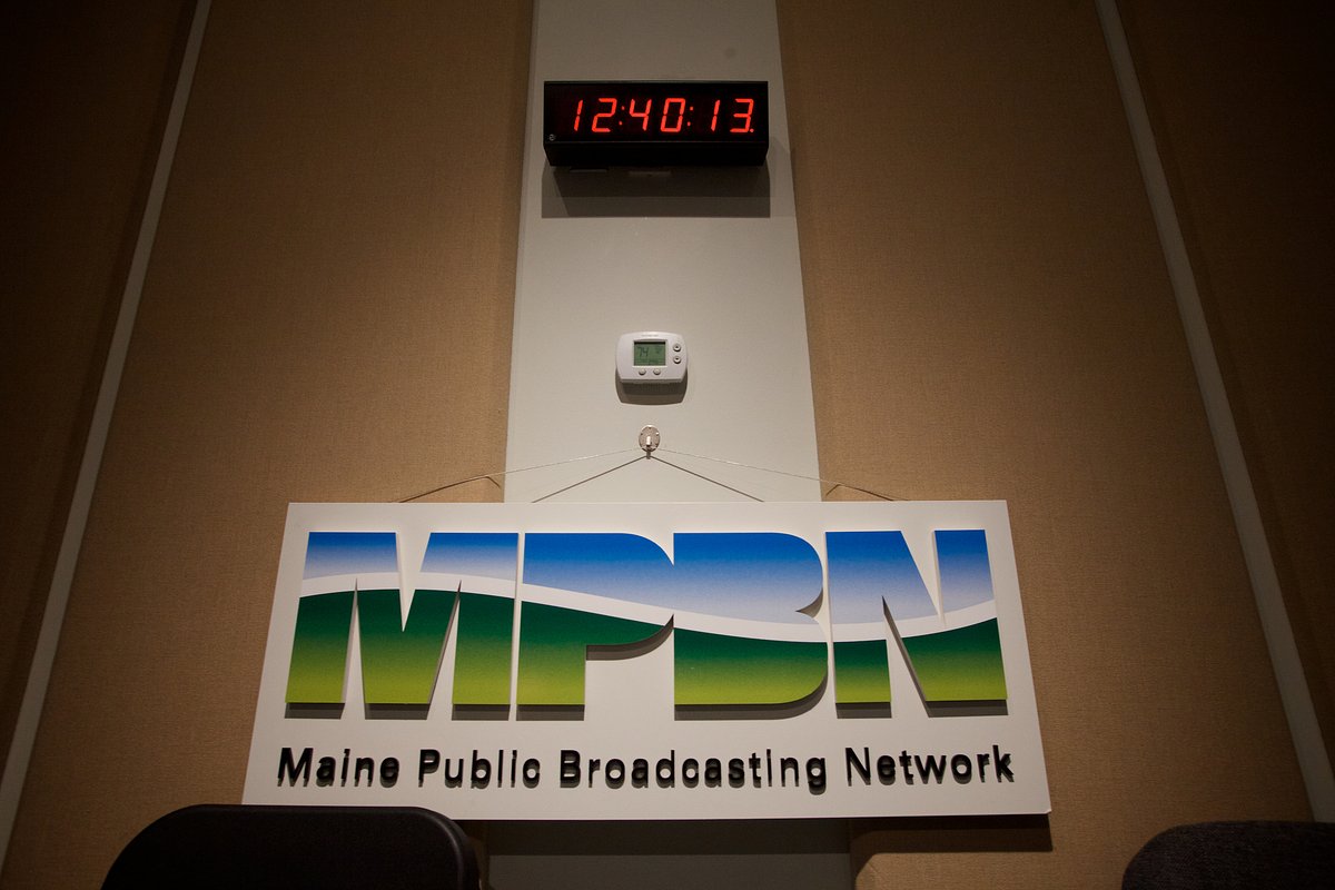 Corporation for Public Broadcasting votes itself out of existence