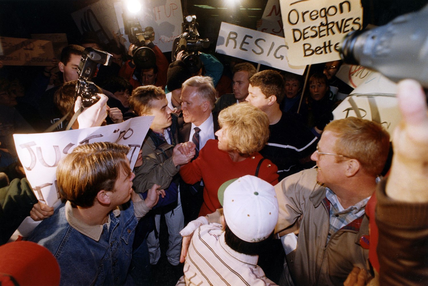 ‘It is my duty to resign’: Sen. Packwood’s 1995 resignation came as a shock, relief to many