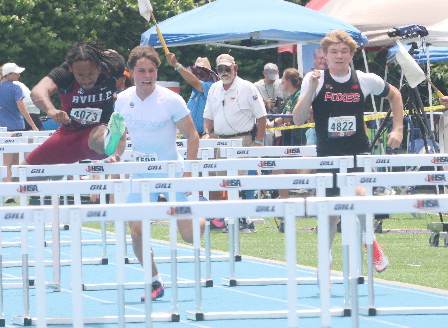 Oswego’s Dontrell Young, Yorkville’s Aiden Kolkmeyer both earn three All-State medals at IHSA boys state meet