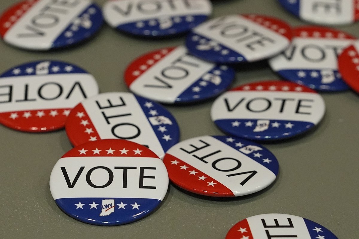 Midcoast selectman survives recall vote amid town’s continuing political turmoil