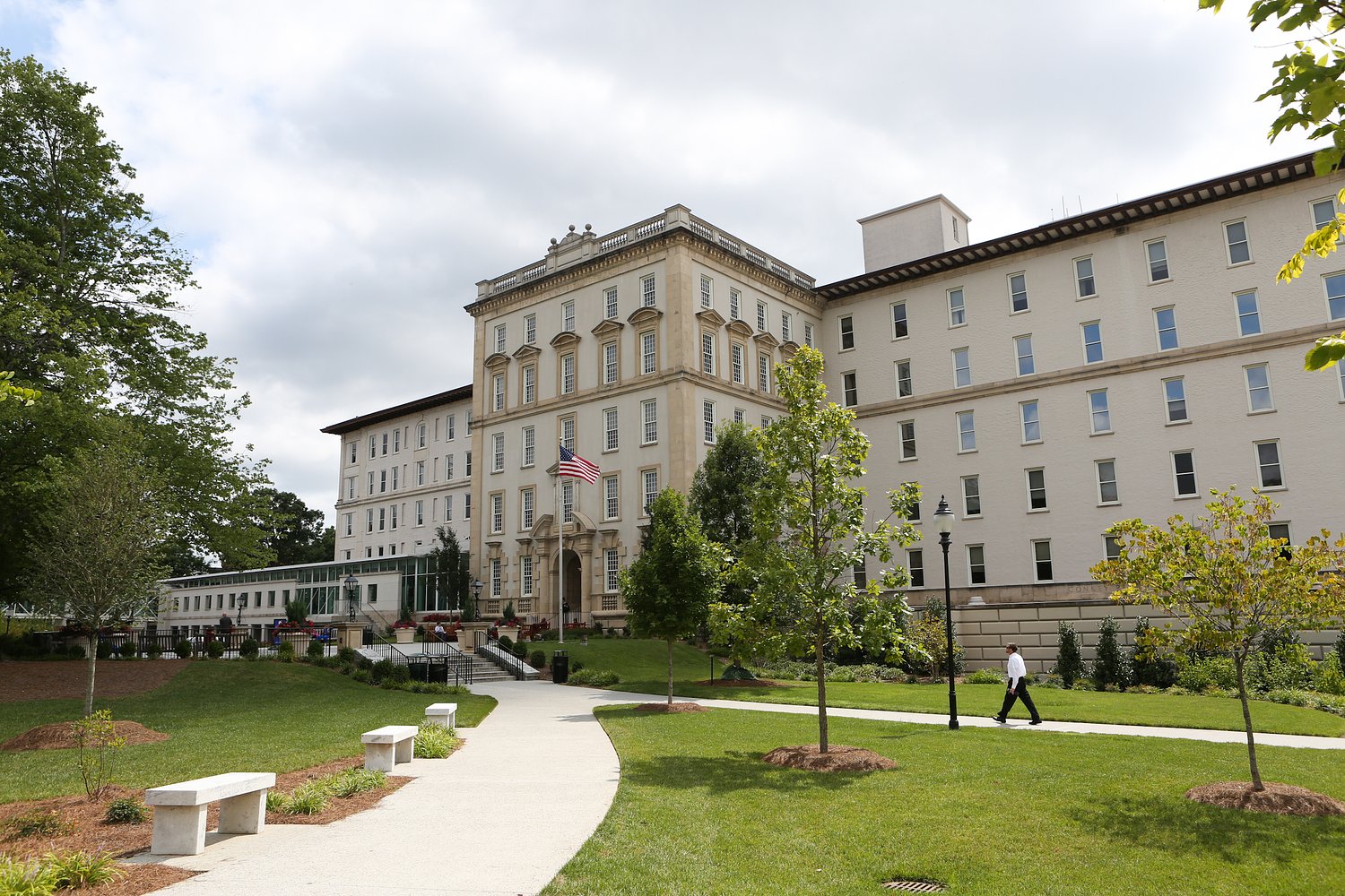 Emory University faculty leader outraged over departure of Iran security official’s daughter