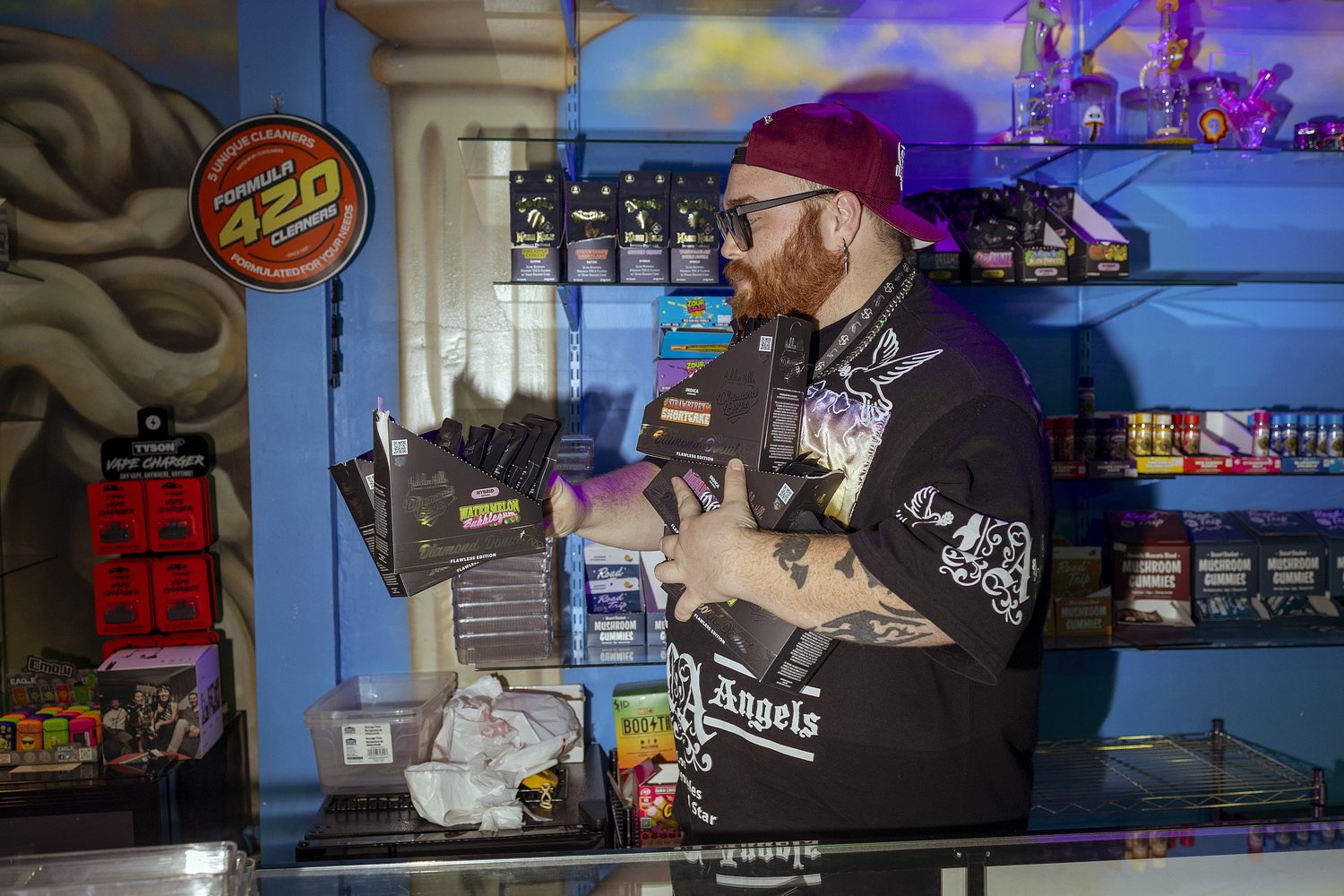 Photos: The last day Texas stores can sell smokeable hemp cannabis