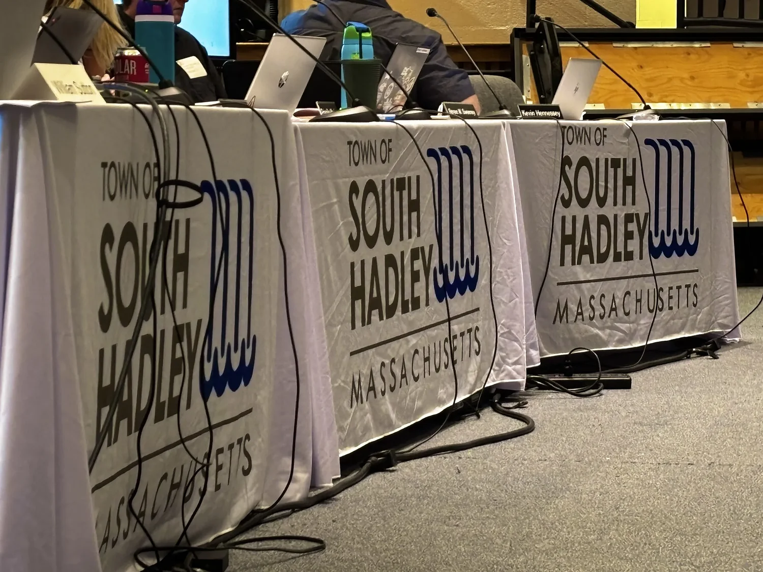 South Hadley TM votes to save library, debates at length on police capital funds