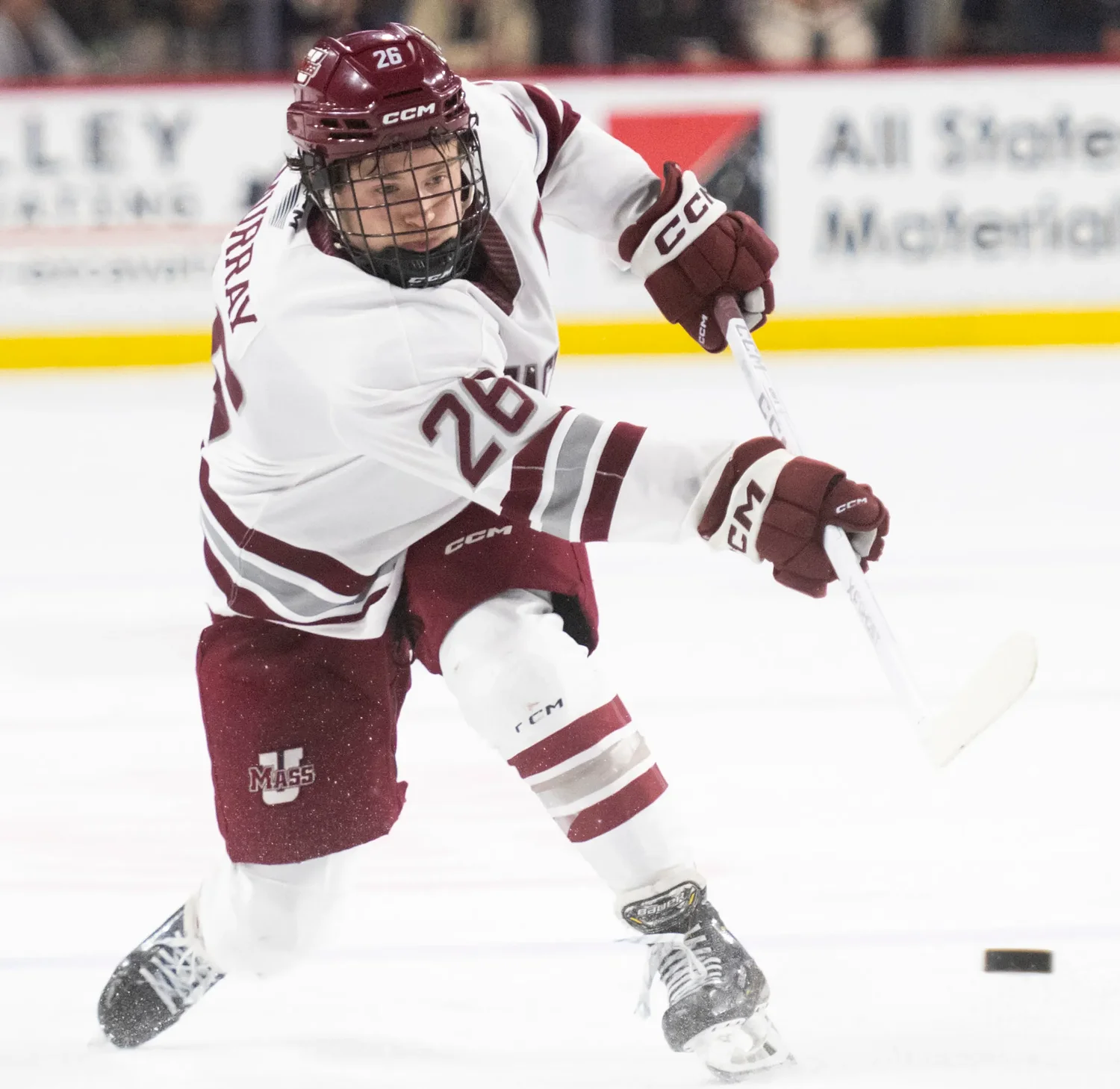 UMass hockey: Minutemen earn bye, home ice in Hockey East quarterfinals with 2-1 win over Boston College
