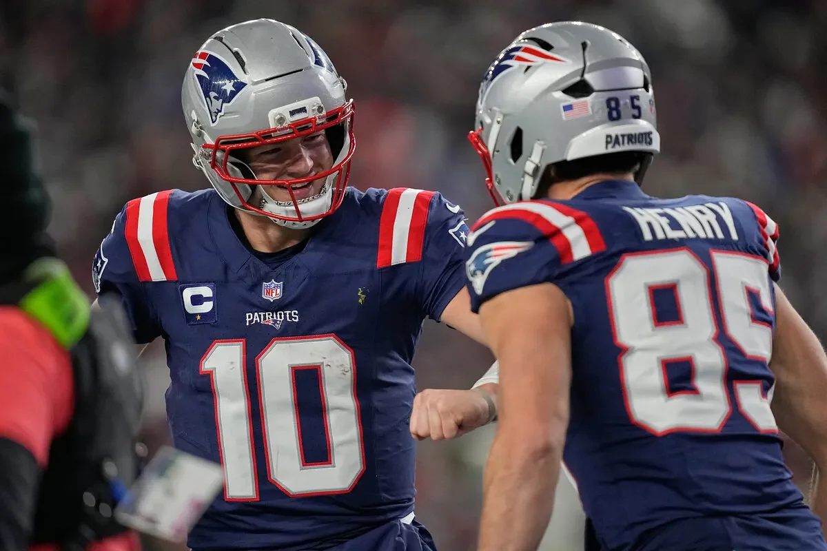 Drake Maye throws late TD pass and Patriots' defense roughs up Chargers in 16-3 playoff win