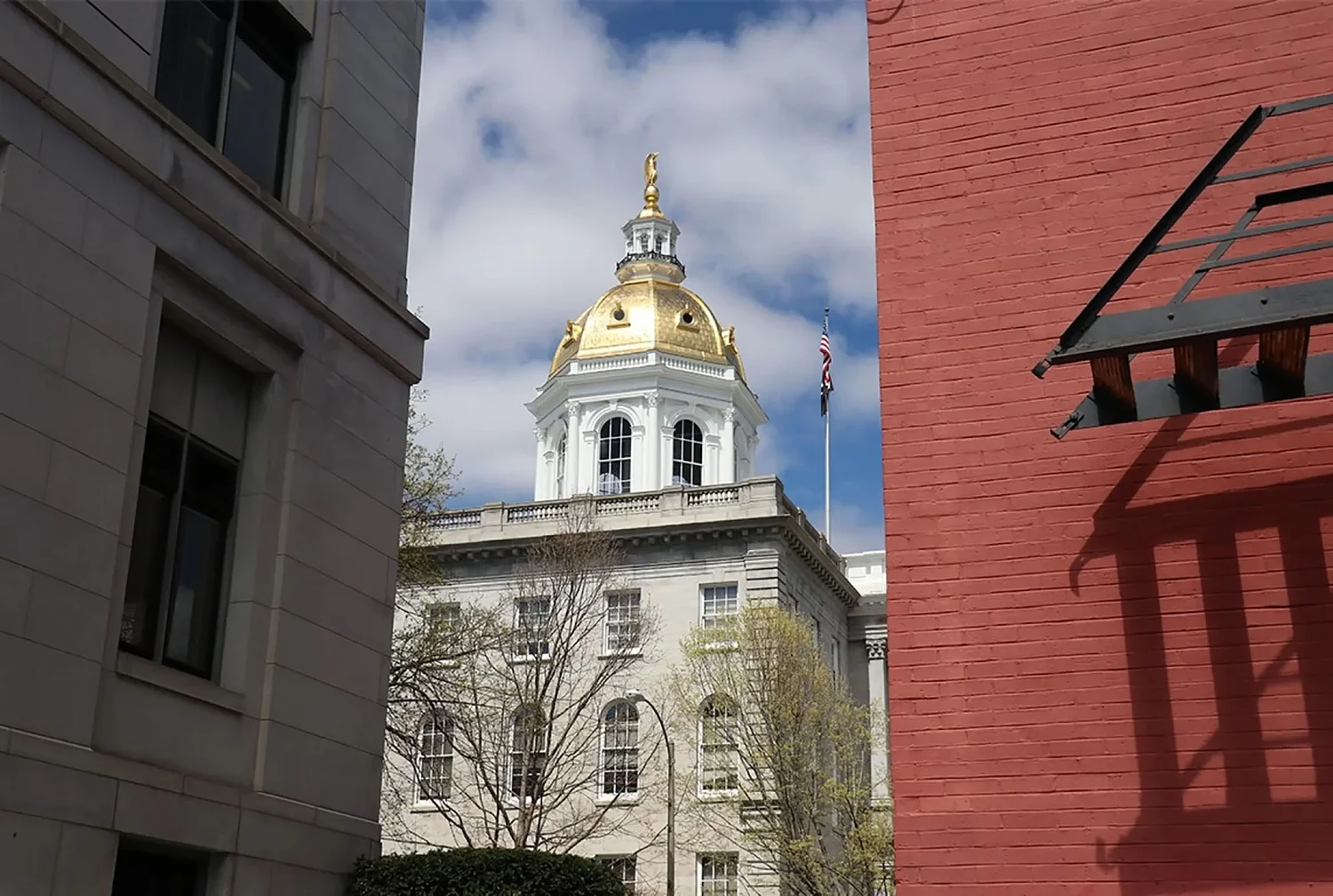 NH lawmakers consider proposals to tax second homes and rental houses