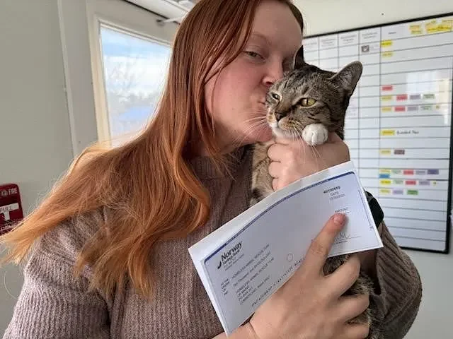 Norway Savings Bank presents $10,000 Patricia Weigel Pay It Forward Award to Homeless Animal Rescue Team of Maine