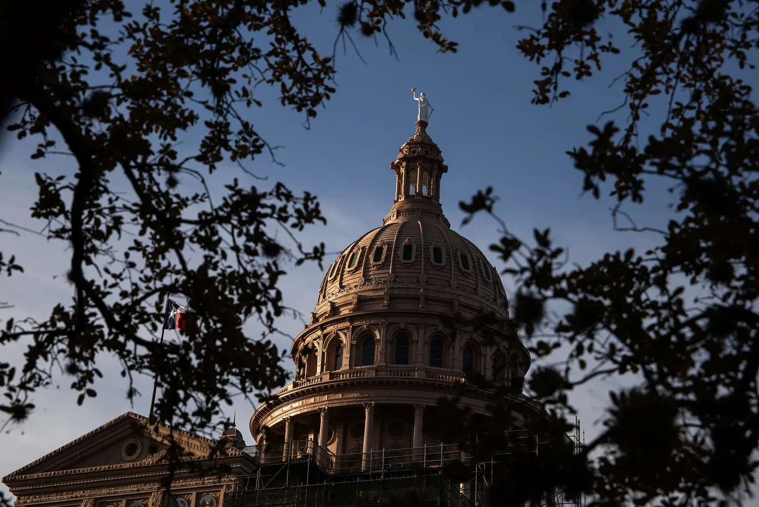 Judge orders Texas to extend school voucher deadline in response to lawsuit from Islamic schools