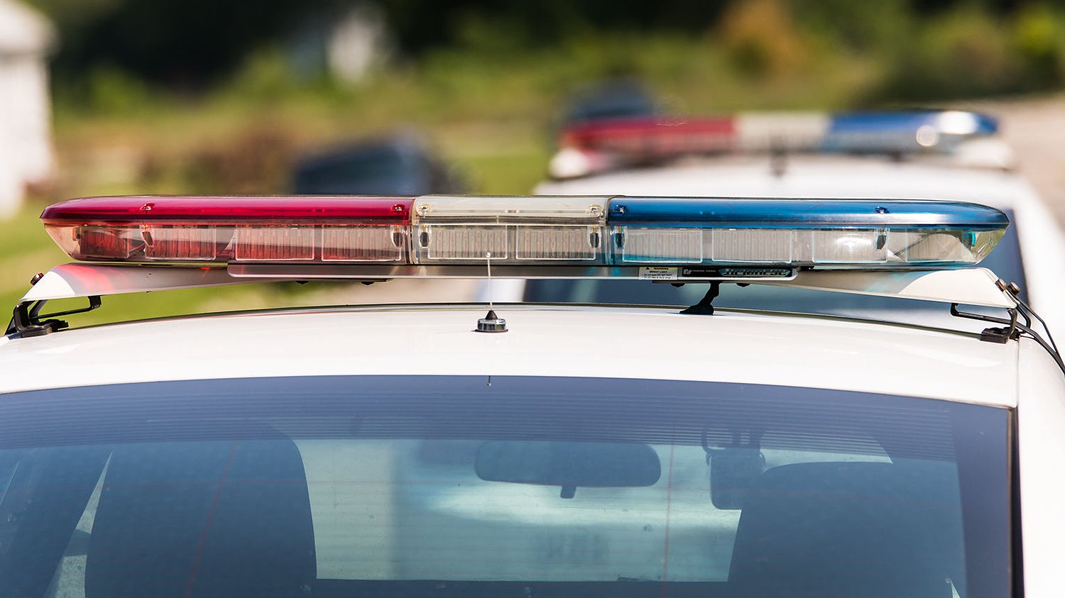 Elgin police pause Fox River water rescue search for man with knife, efforts to resume Saturday