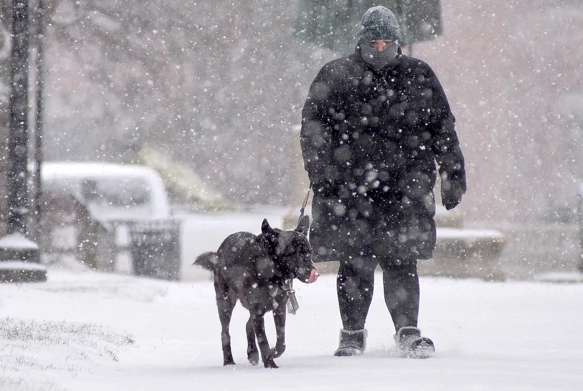 Bangor bans parking downtown for snow and ice removal tonight