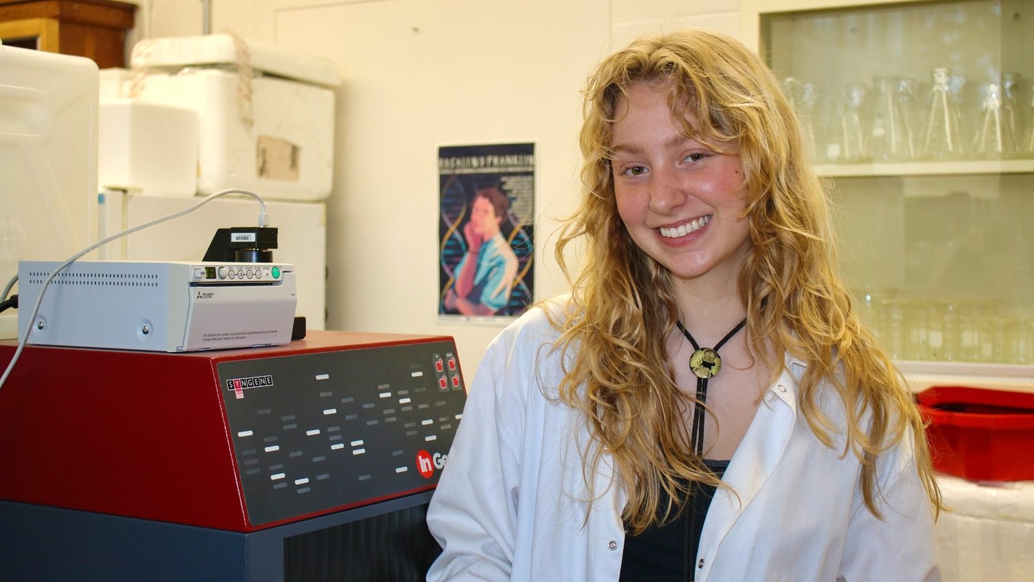 Why are some seals more resistant to disease? A UMaine student investigates