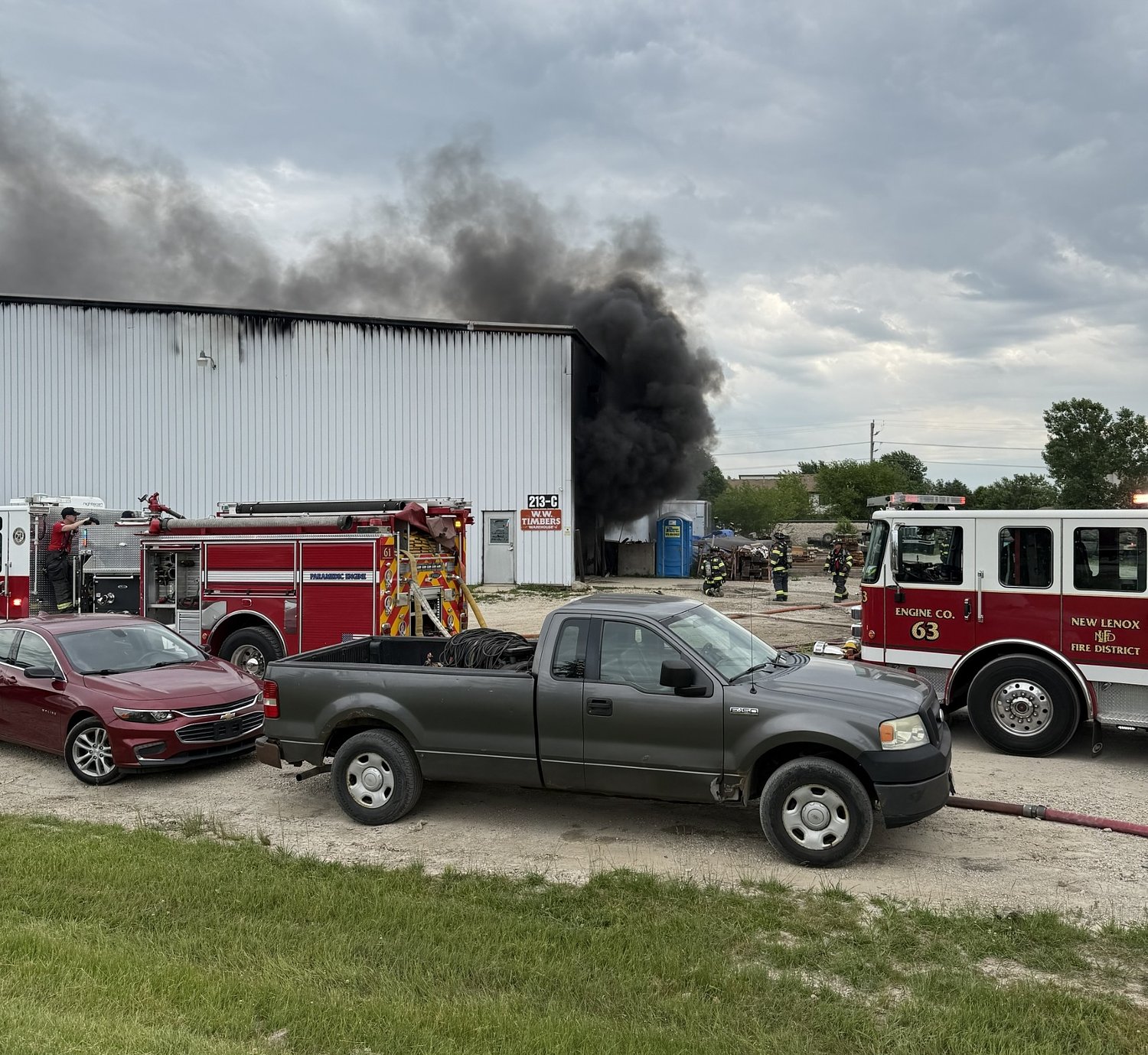 Fire causes ‘significant damage’ to New Lenox commercial building