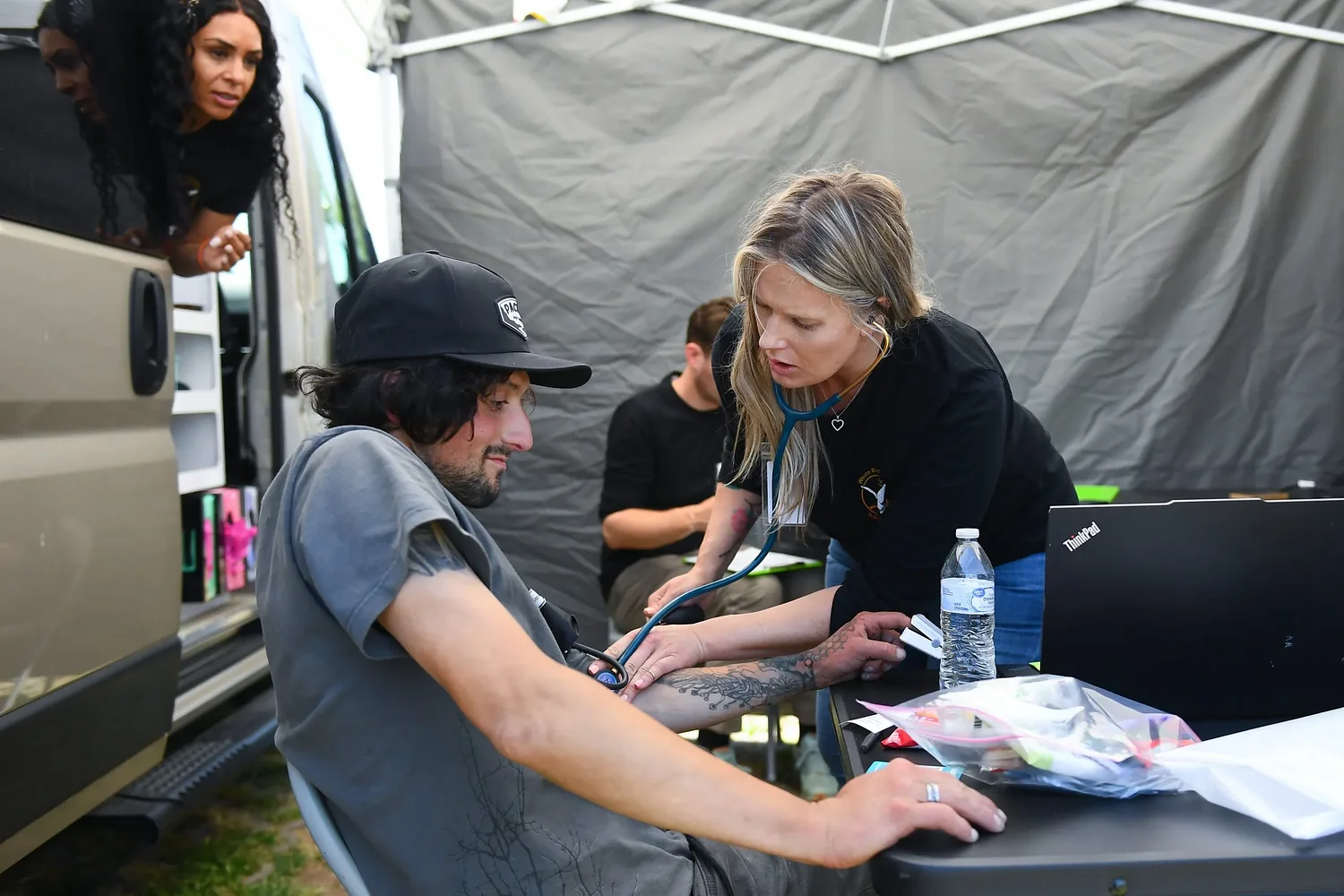 ‘Game changer’: A new mobile medical clinic serves unhoused