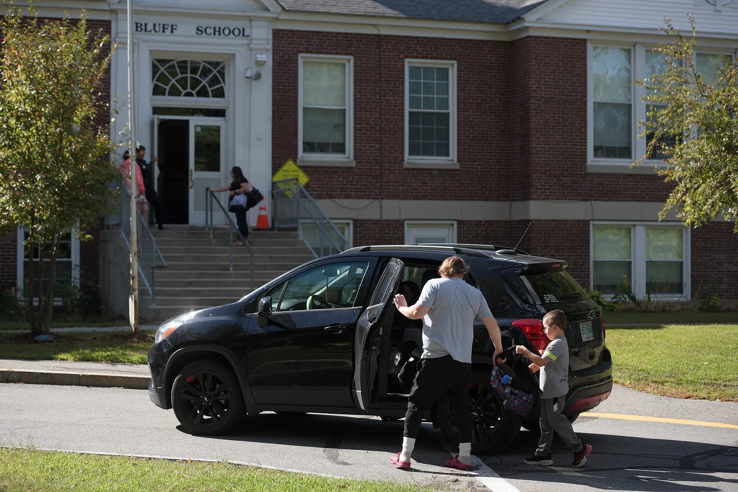 School Board gives Claremont principals time to finalize elementary consolidation plan