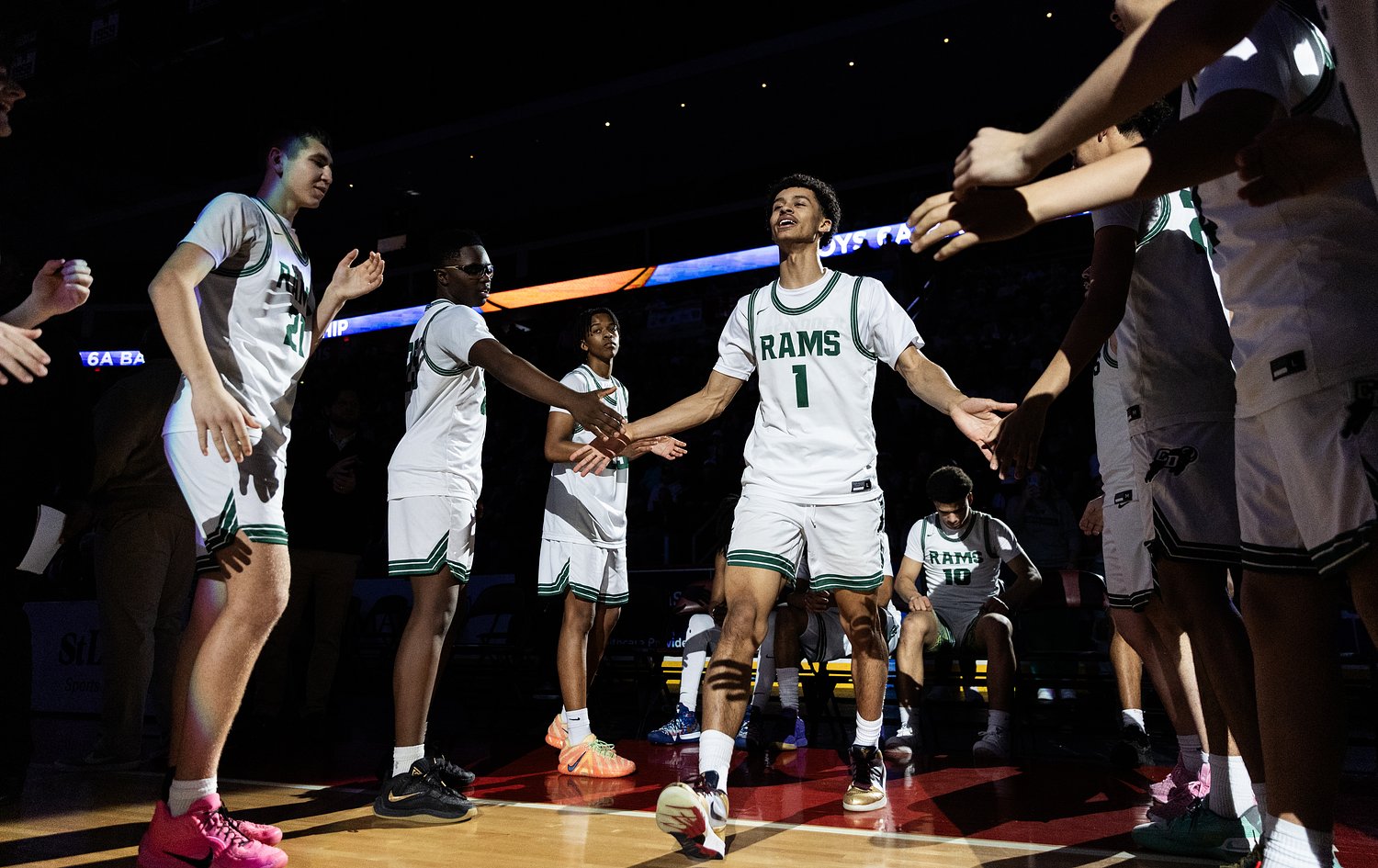 Central Dauphin’s Jelani Easter commits to Division 1 hoops program