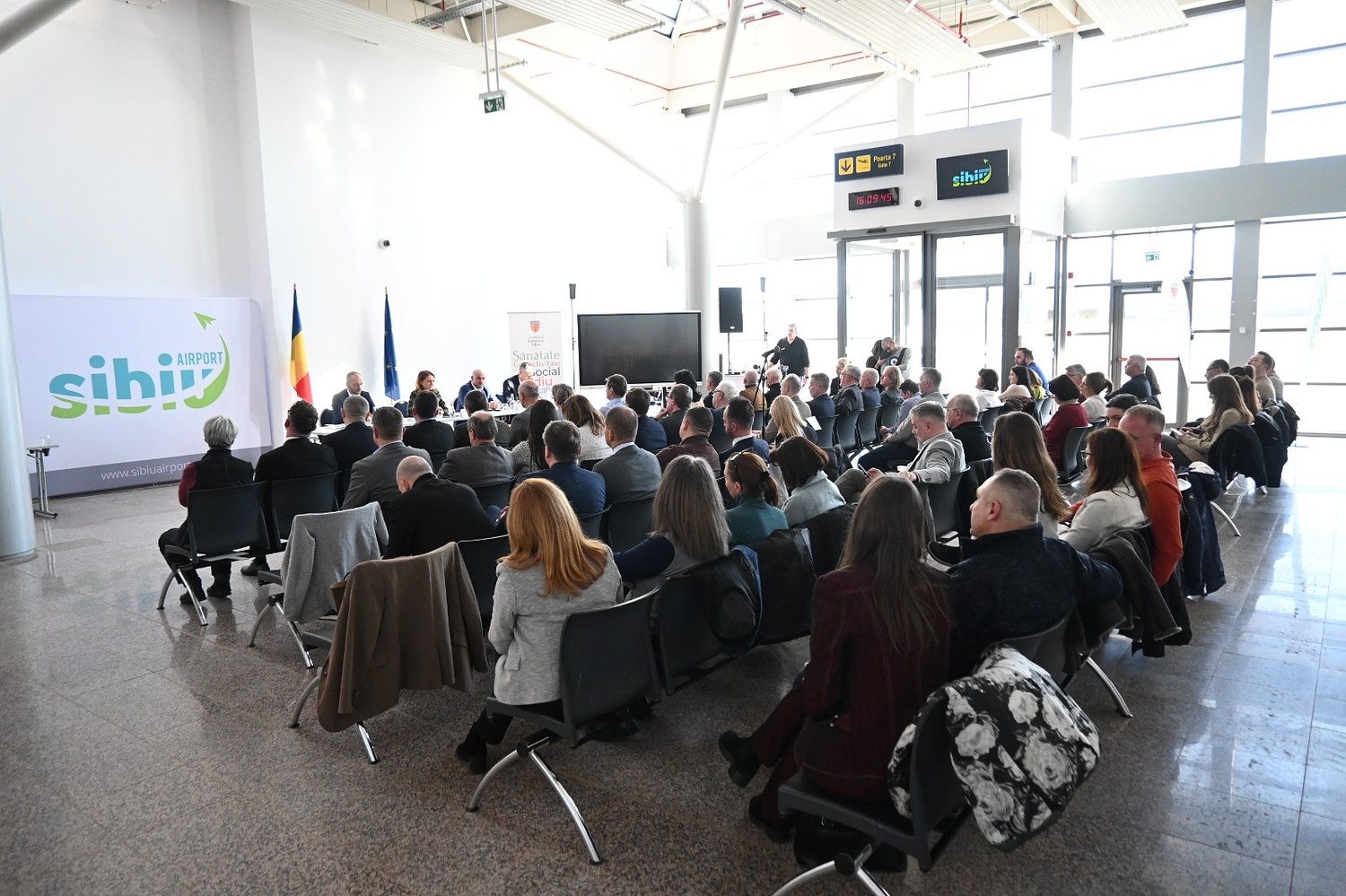 Daniela Cîmpean atacă AUR și „politica de imagine” pe care o fac la ședințele CJ Sibiu: ”Fac doar spectacol”