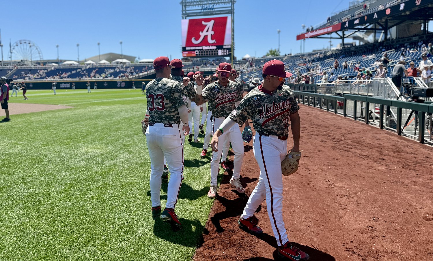 Alabama-Texas Men’s College World Series score updates, analysis