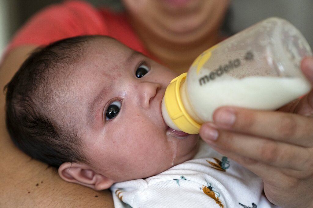 CDC investigates 3 infant botulism cases linked to recalled baby formula