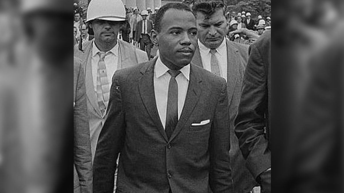 1962: James Meredith enrolls at Ole Miss