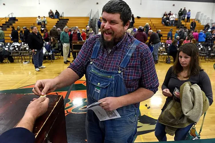 Results: Voters approve all articles at Haverhill's annual school meeting