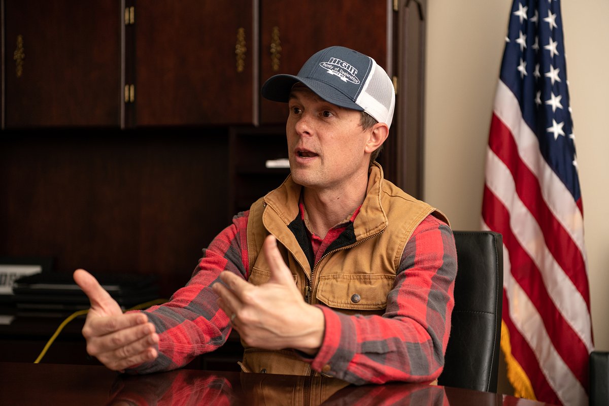 Letter: Jared Golden right on Iran