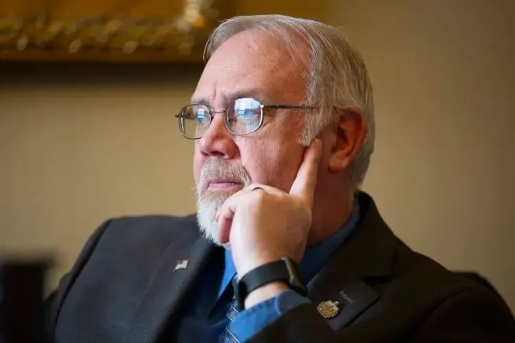 Vermont state Sen. Larry Hart, R-Topsham, resigns midway through first term