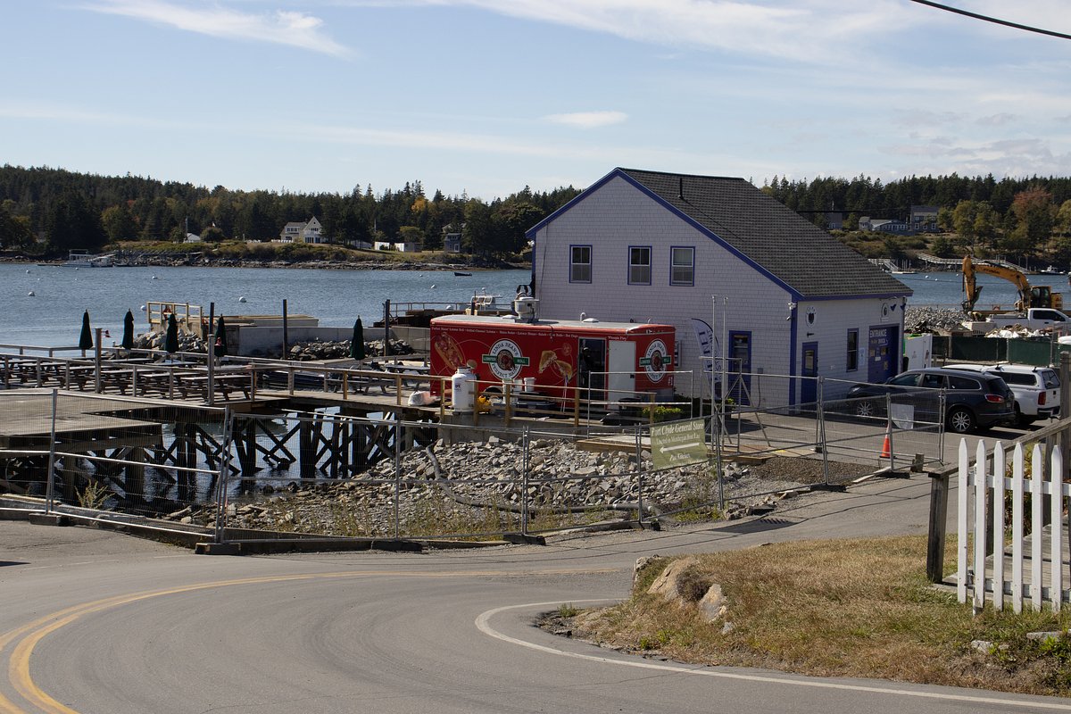 Colby College buys site of midcoast general store that burned down