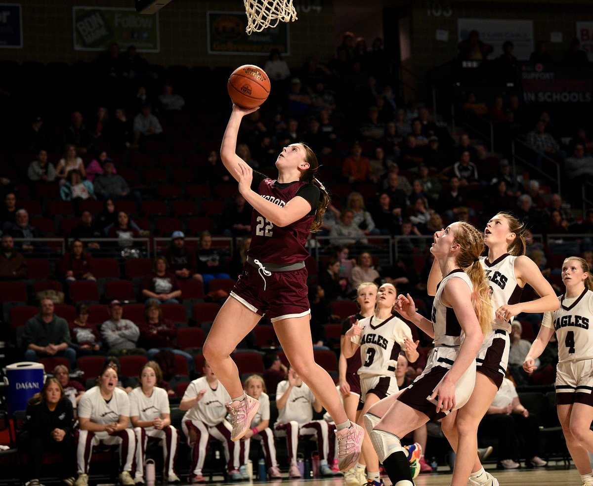 Foxcroft sophomore takes over in the 2nd half despite early foul trouble