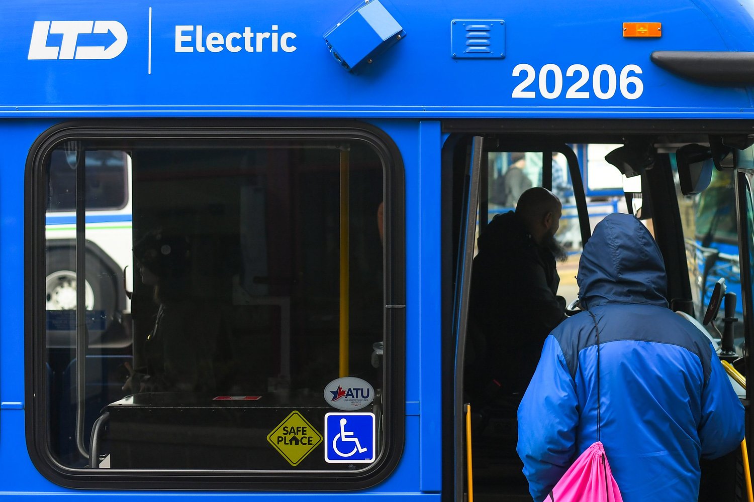 LTD agrees to transfer most of its battery-electric buses to LA Metro