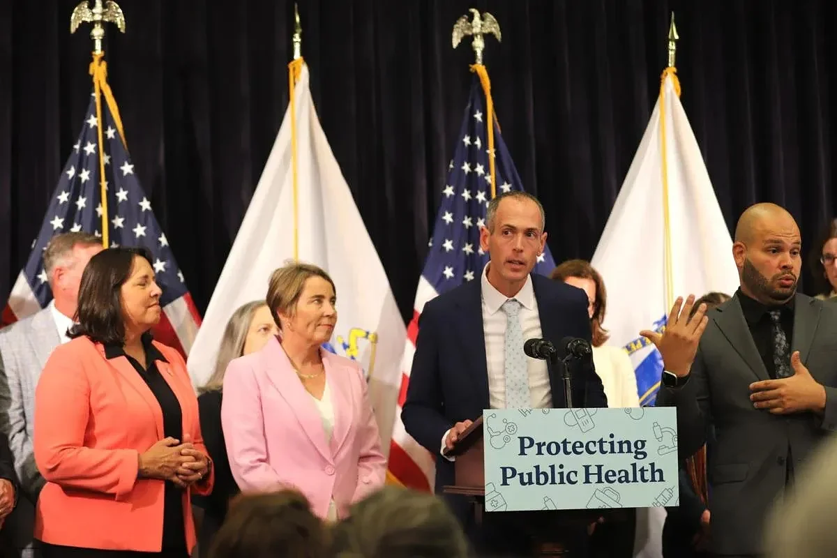 Healey puts Massachusetts on its own vaccine path