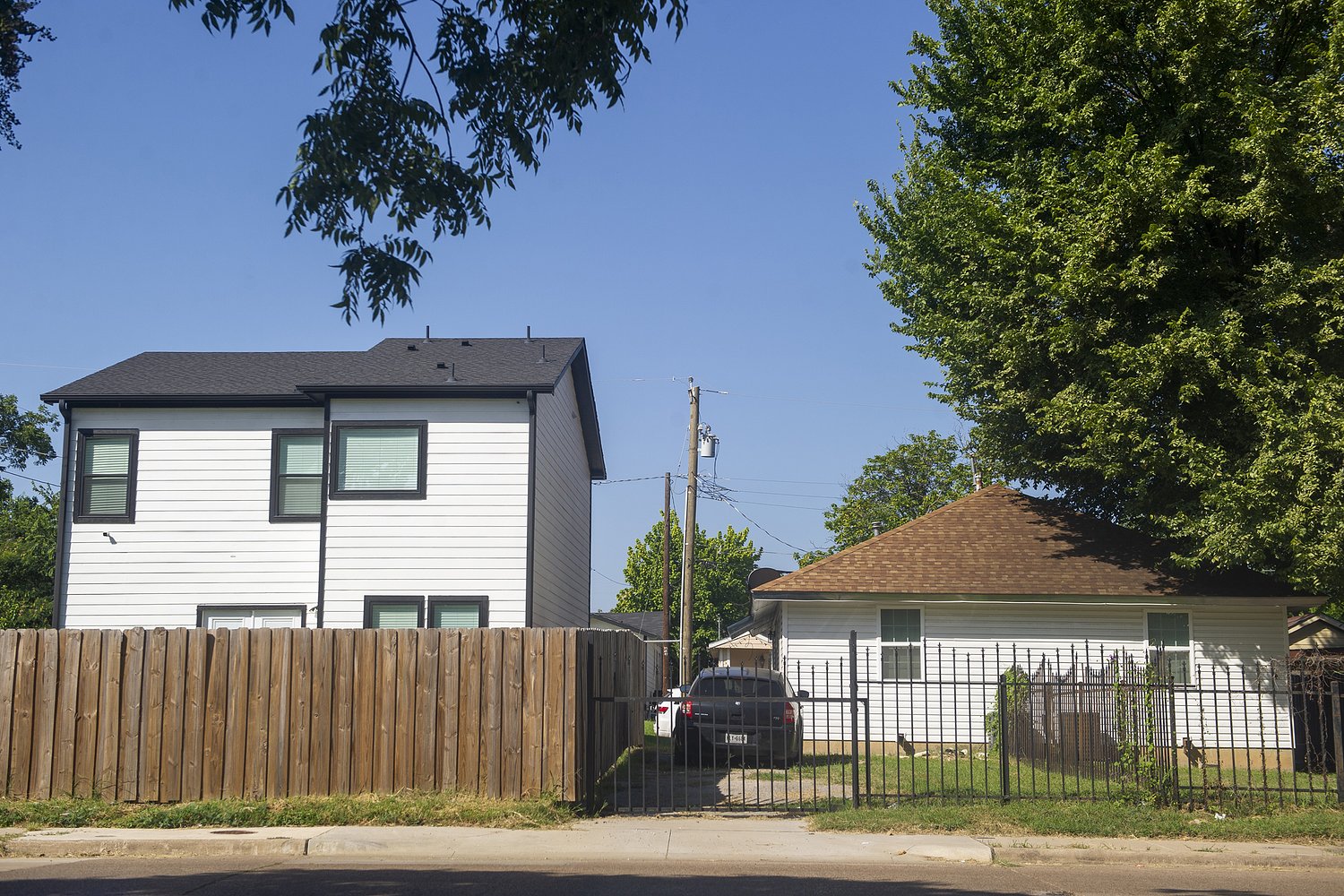 Dallas' affordable housing supply is evaporating, report finds