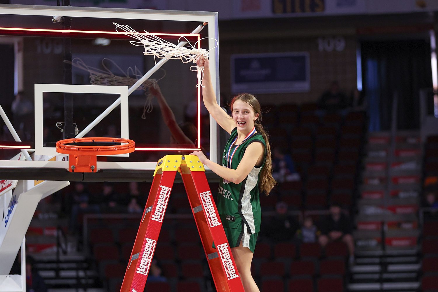 Penobscot Valley girls overpower Machias to win another regional basketball title