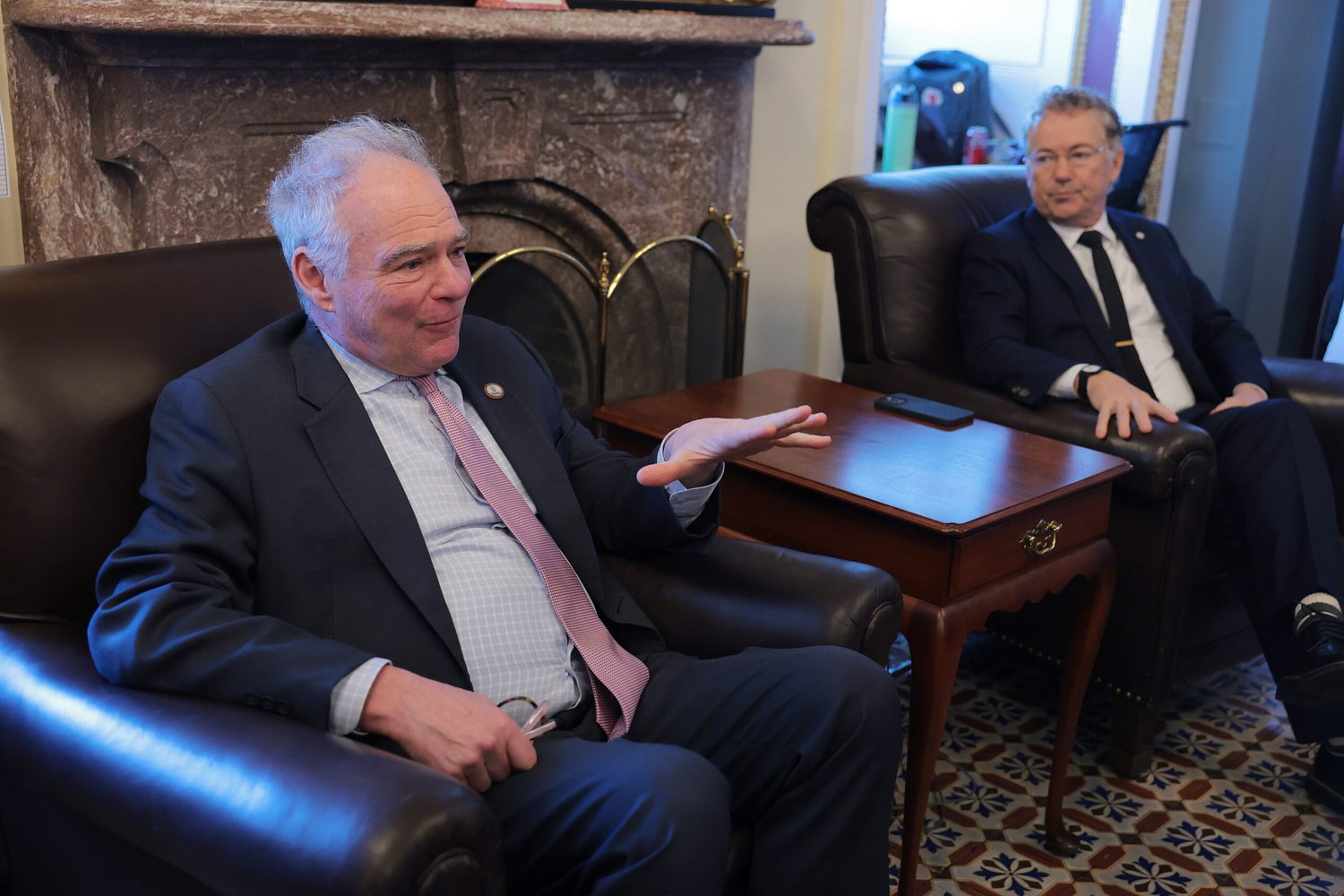 Sens. Kaine, Paul introduce war powers resolution to block action against Iran