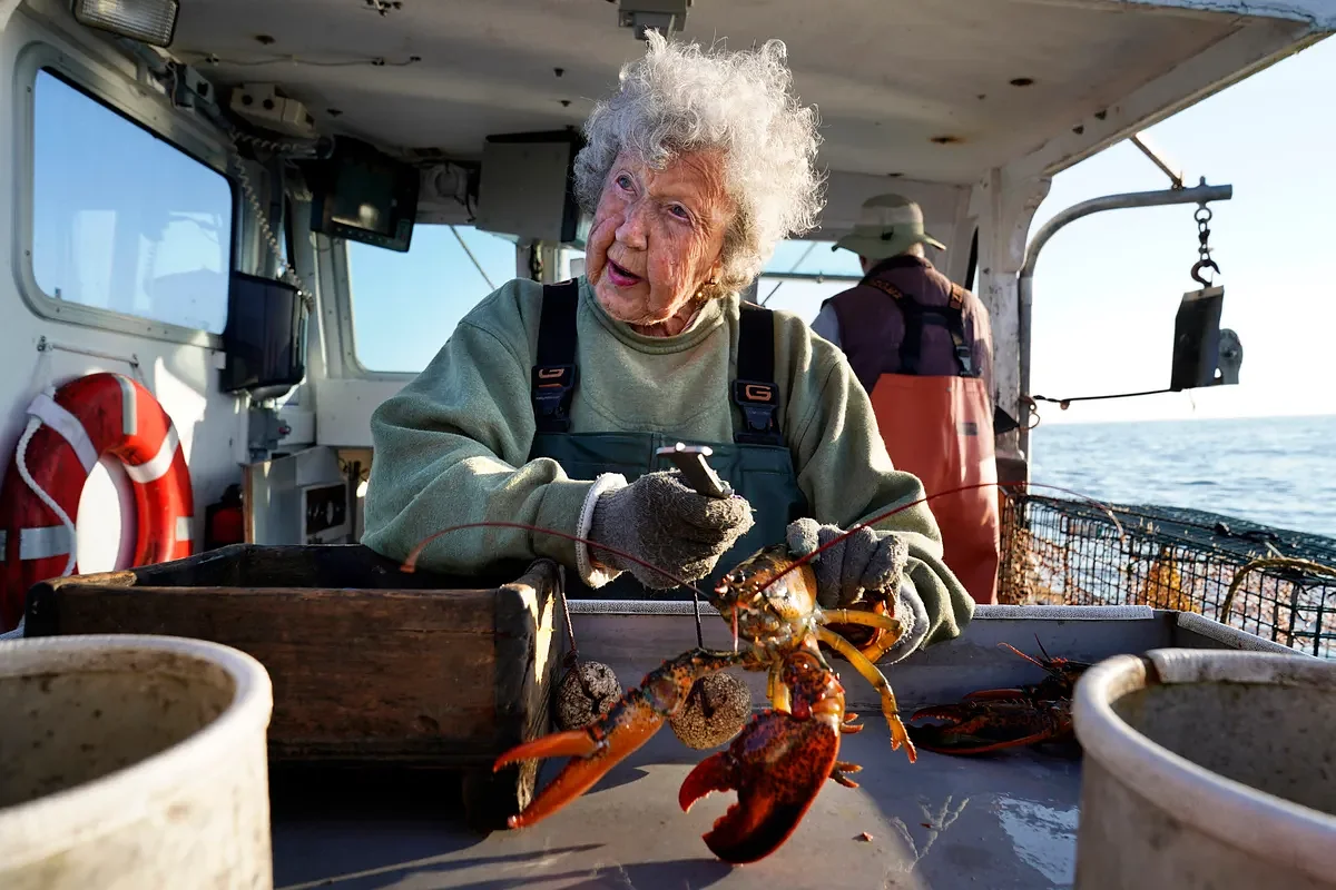 Maine's oldest lobster trapper has died