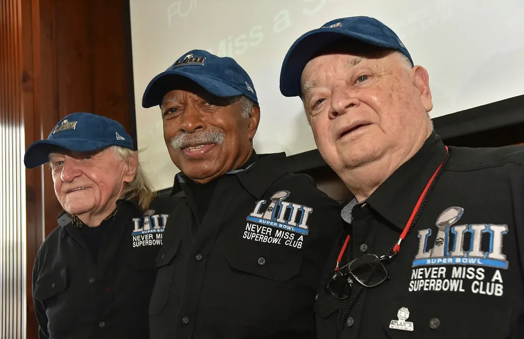 3 fans, 60 Super Bowls. This might be their last time going to the big game.