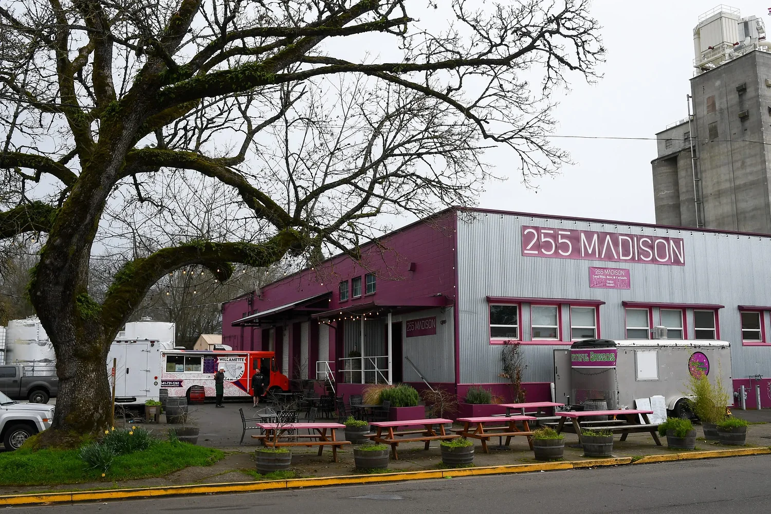 What happened to Eugene’s up-and-coming queer bar?