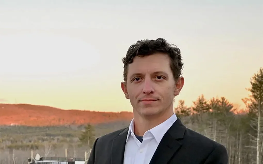 Former SpaceX engineer ends bid for US Senate seat in Maine