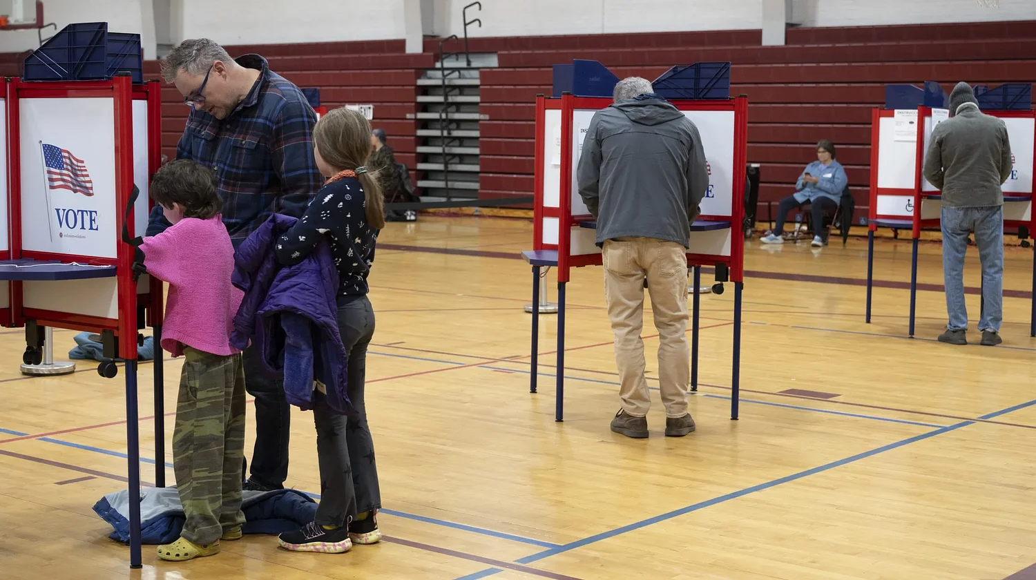 Change and continuity: New faces join incumbents on Amherst Town Council