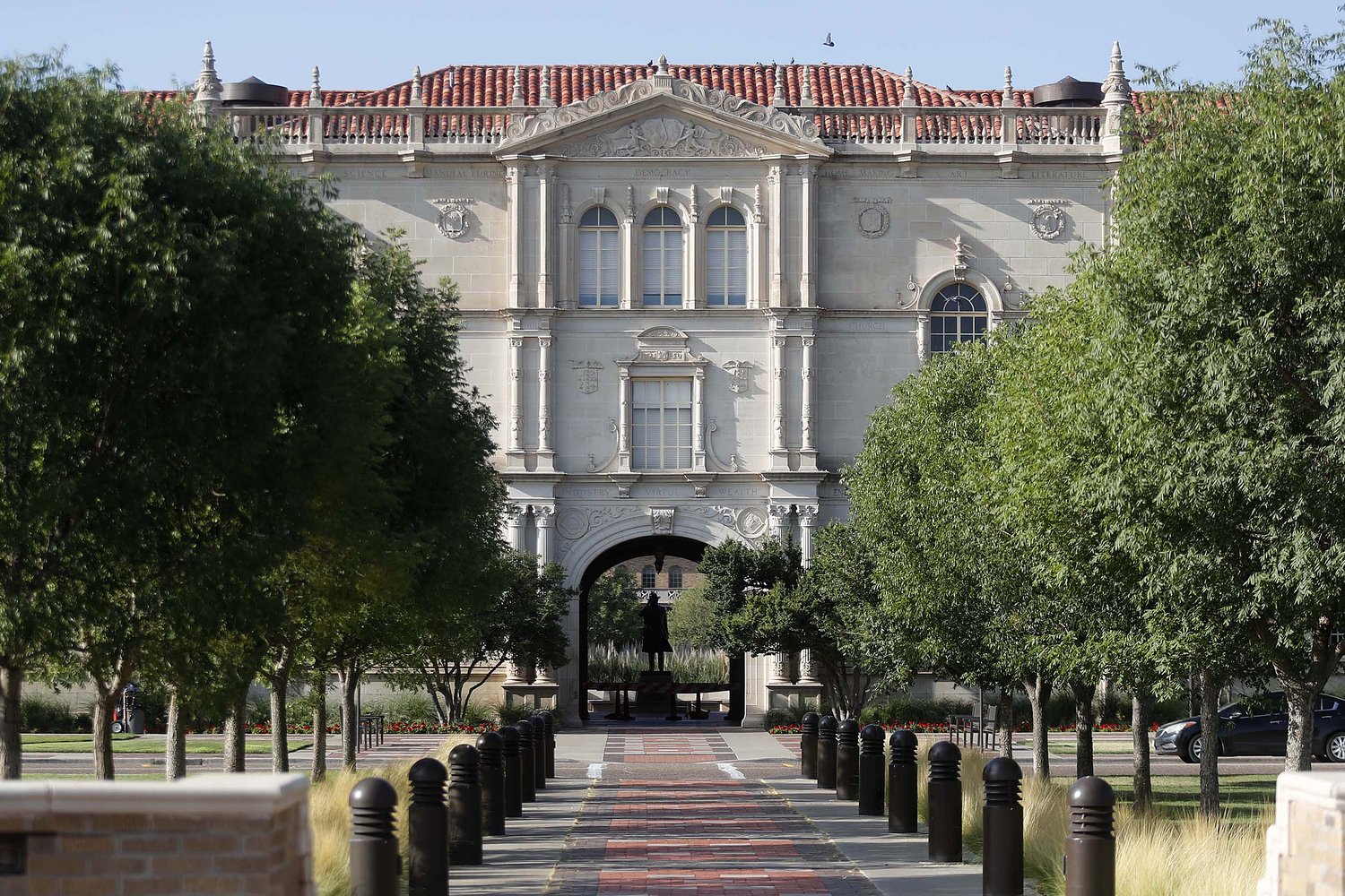 Texas Tech’s limits on gender identity discussion deepen fears of politics breaching academic freedom