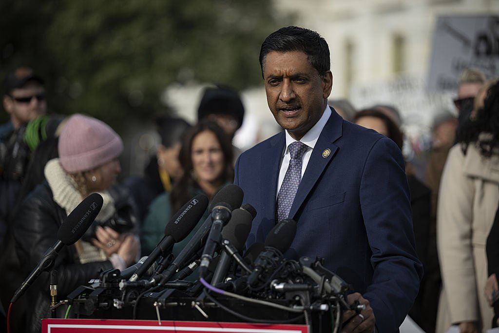 Khanna addresses California synagogues on Israel policy, antisemitism
