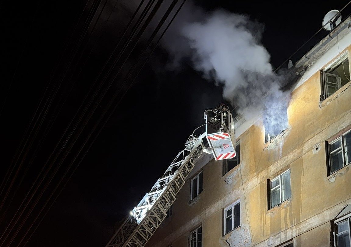 Cauza incendiului din blocul de pe strada Abatorului. Din fericire nu au fost victime