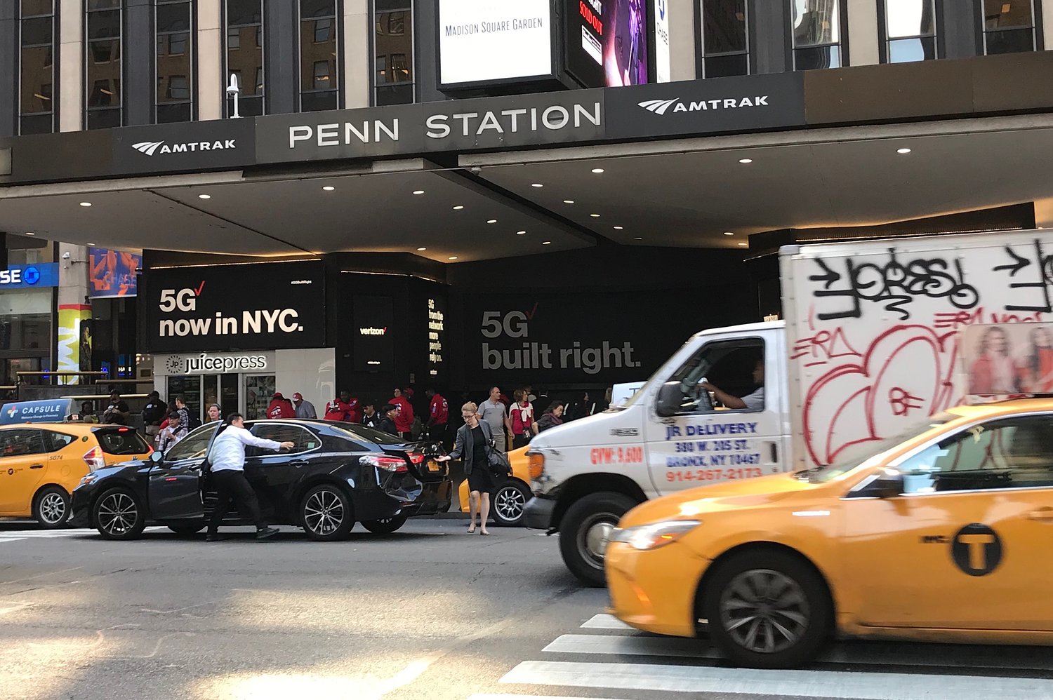 5 people stabbed at New York’s Penn Station, fire department says