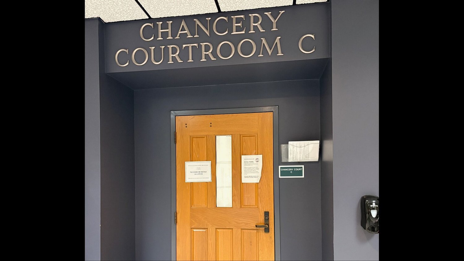 Judge holds secret hearing in business fight over uninsured motorist enforcement