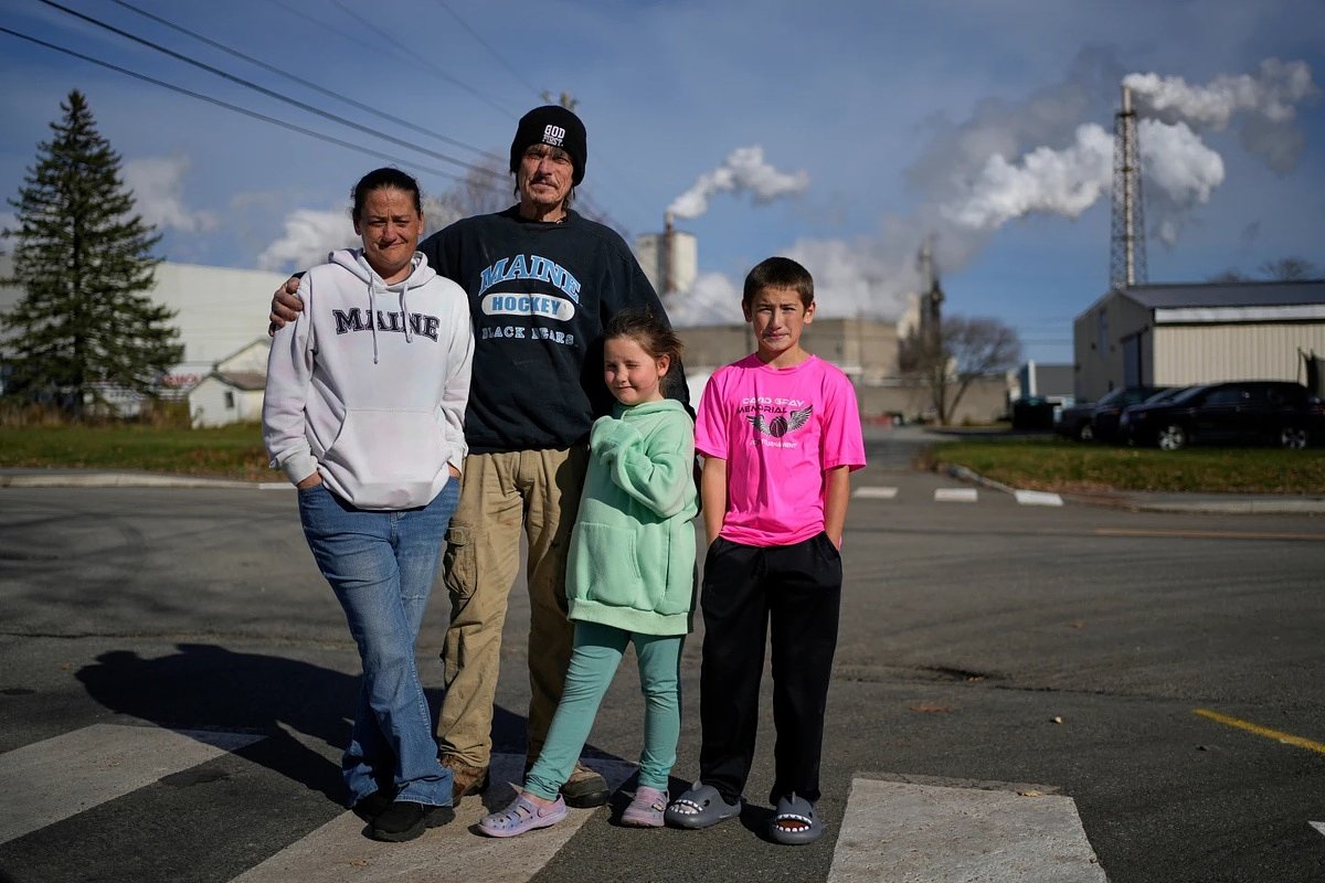 Federal shutdown creates uncertainty for Maine cancer patient struggling to stay warm